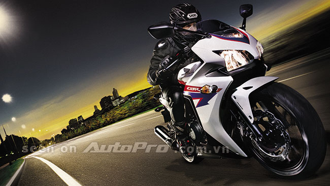 Honda CBR 500R 2013